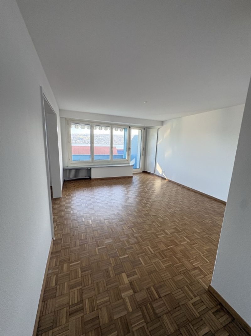 Helle 5-Zimmer-Wohnung mit herrlicher Seesicht in Thalwil - 2