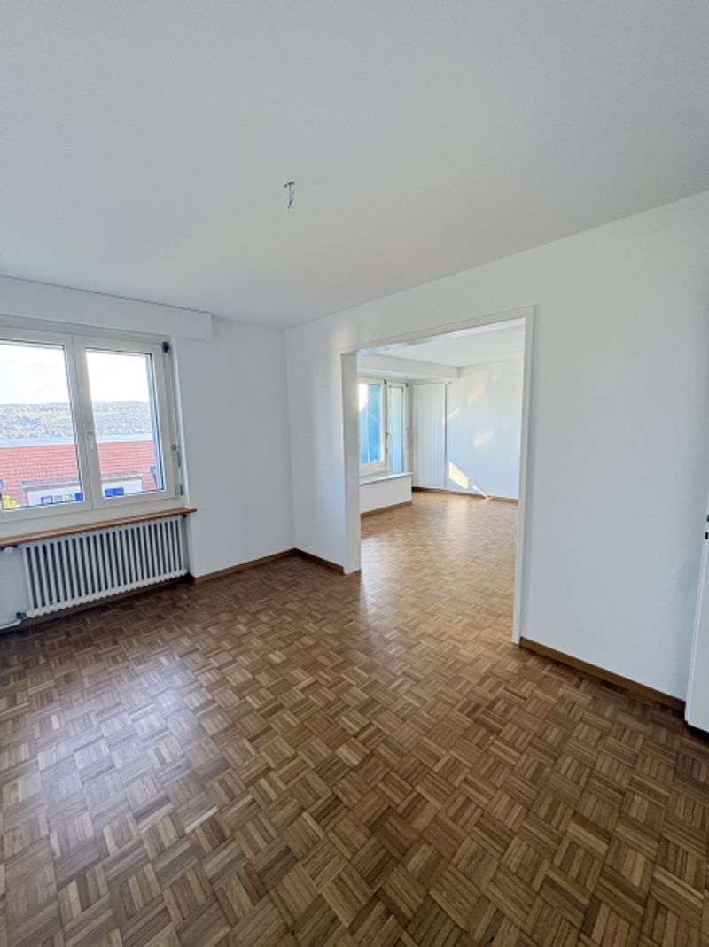 Helle 5-Zimmer-Wohnung mit herrlicher Seesicht in Thalwil - 3