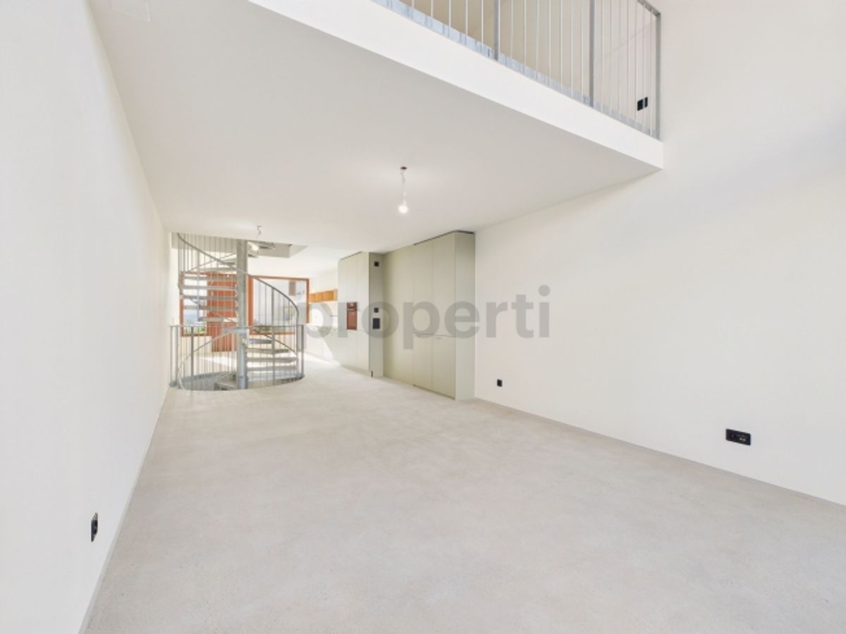 Erstbezug im Neubau (2026), Grosszügige Galerie & Ruhige Lage - 3