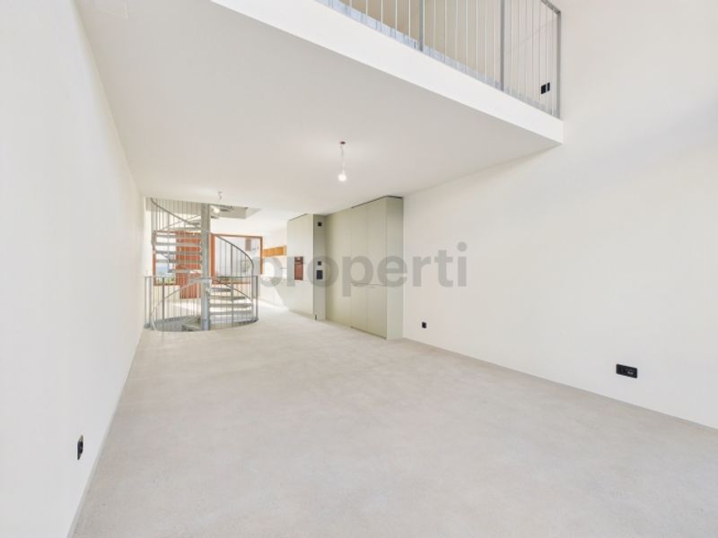 Erstbezug im Neubau (2026), Grosszügige Galerie & Ruhige Lage - 4
