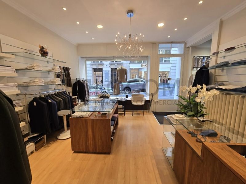 Schöne Arkade von 82 m² in der Rue de la Paix neben Hermès - 6