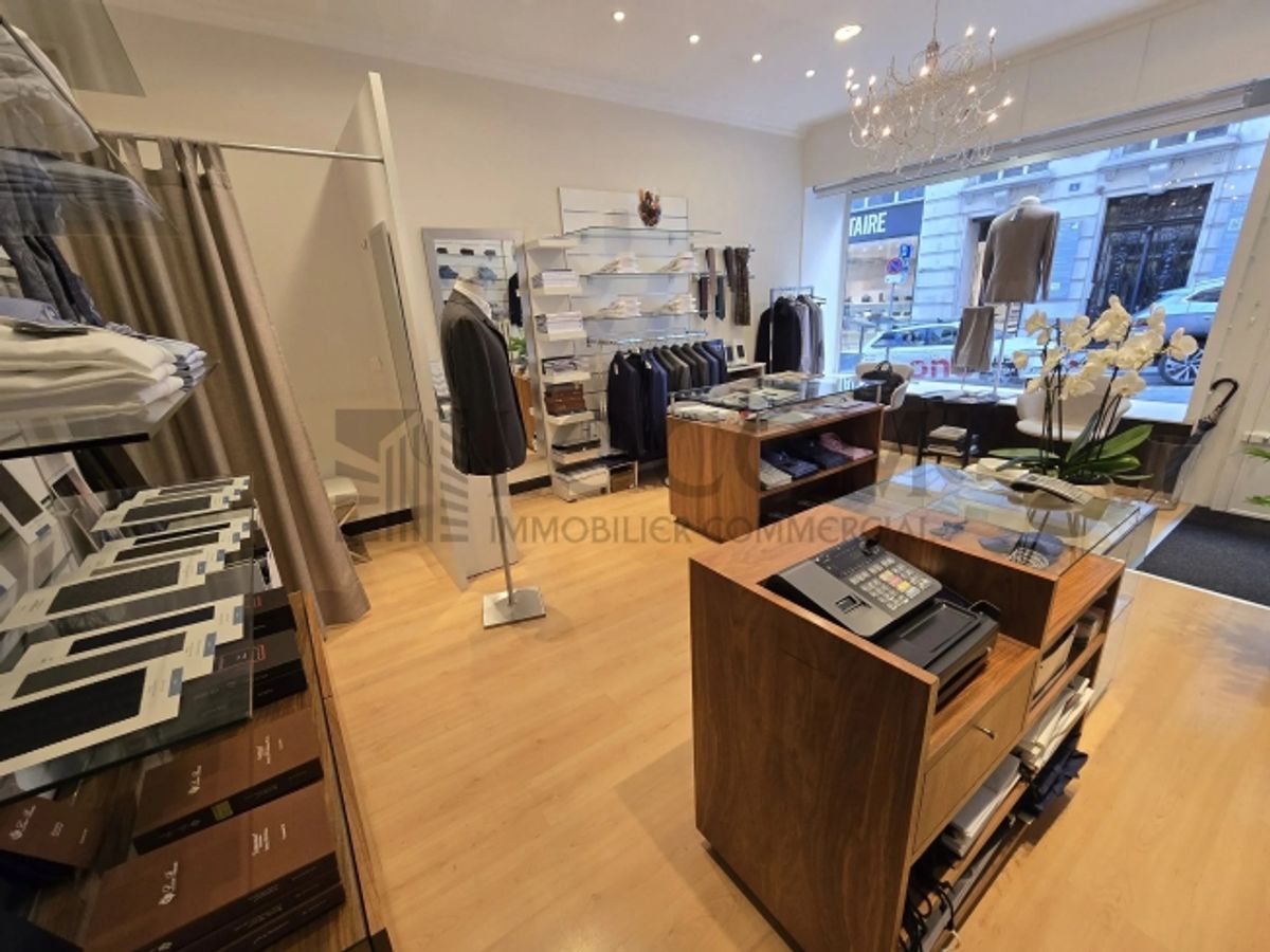 Schöne Arkade von 82 m² in der Rue de la Paix neben Hermès - 6