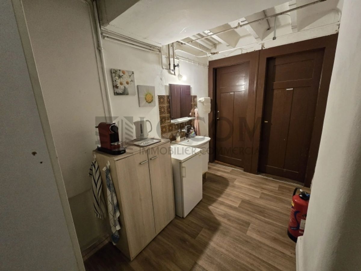 Schöne Arkade von 82 m² in der Rue de la Paix neben Hermès - 12