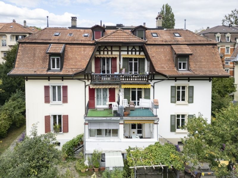 HISTORISCHES ALTBAUJUWEL - MEHRFAMILIENHAUS IM BERNER OBSTBERGQUARTIER - 12