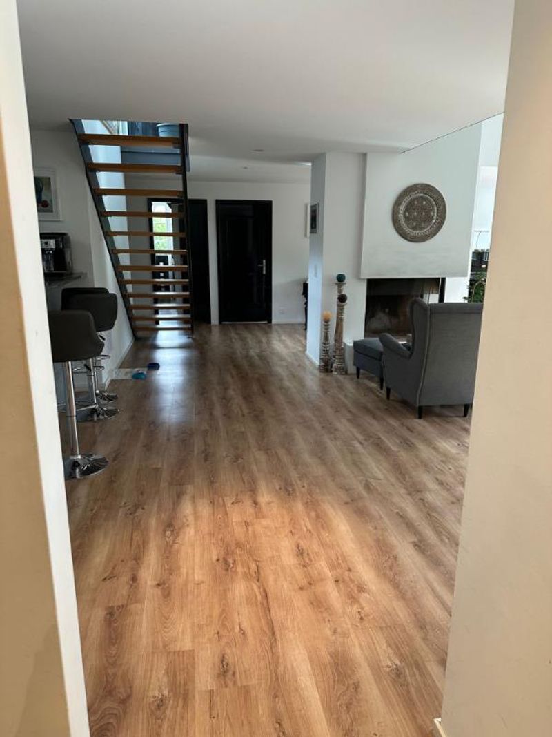 Möbl. WG-Zimmer - 1
