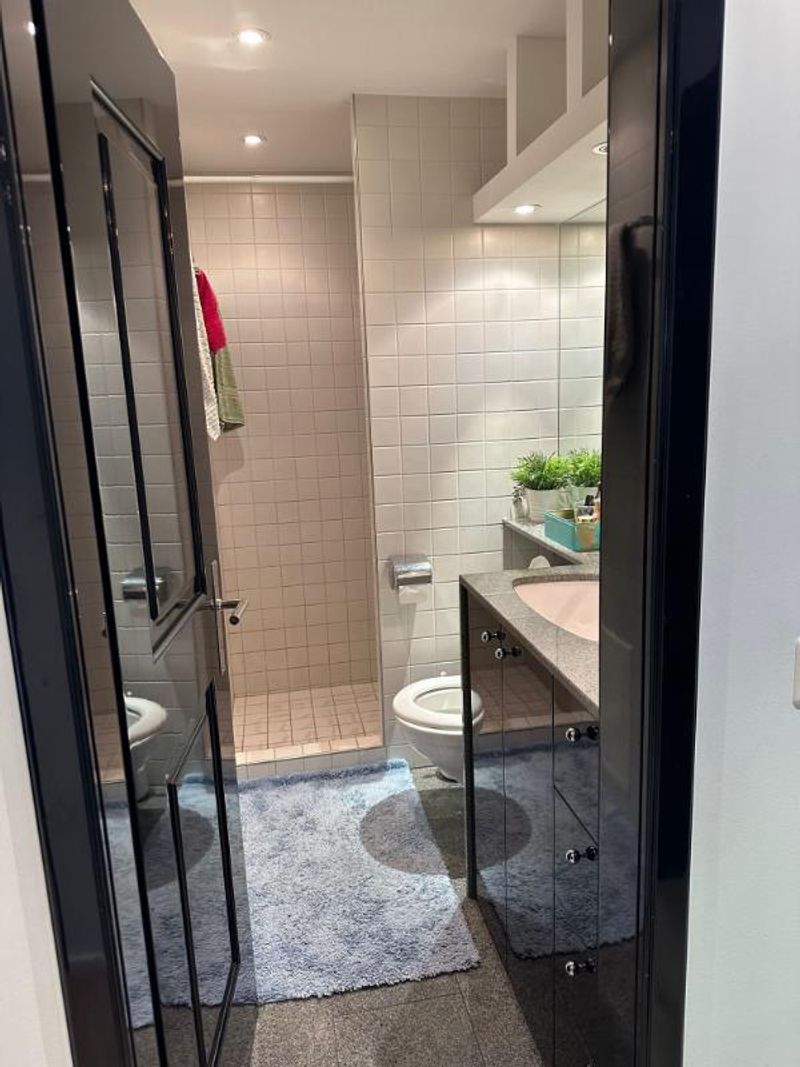 Möbl. WG-Zimmer - 8
